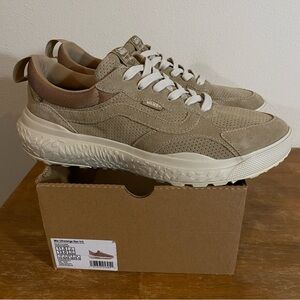 Vans MTE Ultrarange Neo Vr3 Beige Cornstalk Suede - Size 11.5